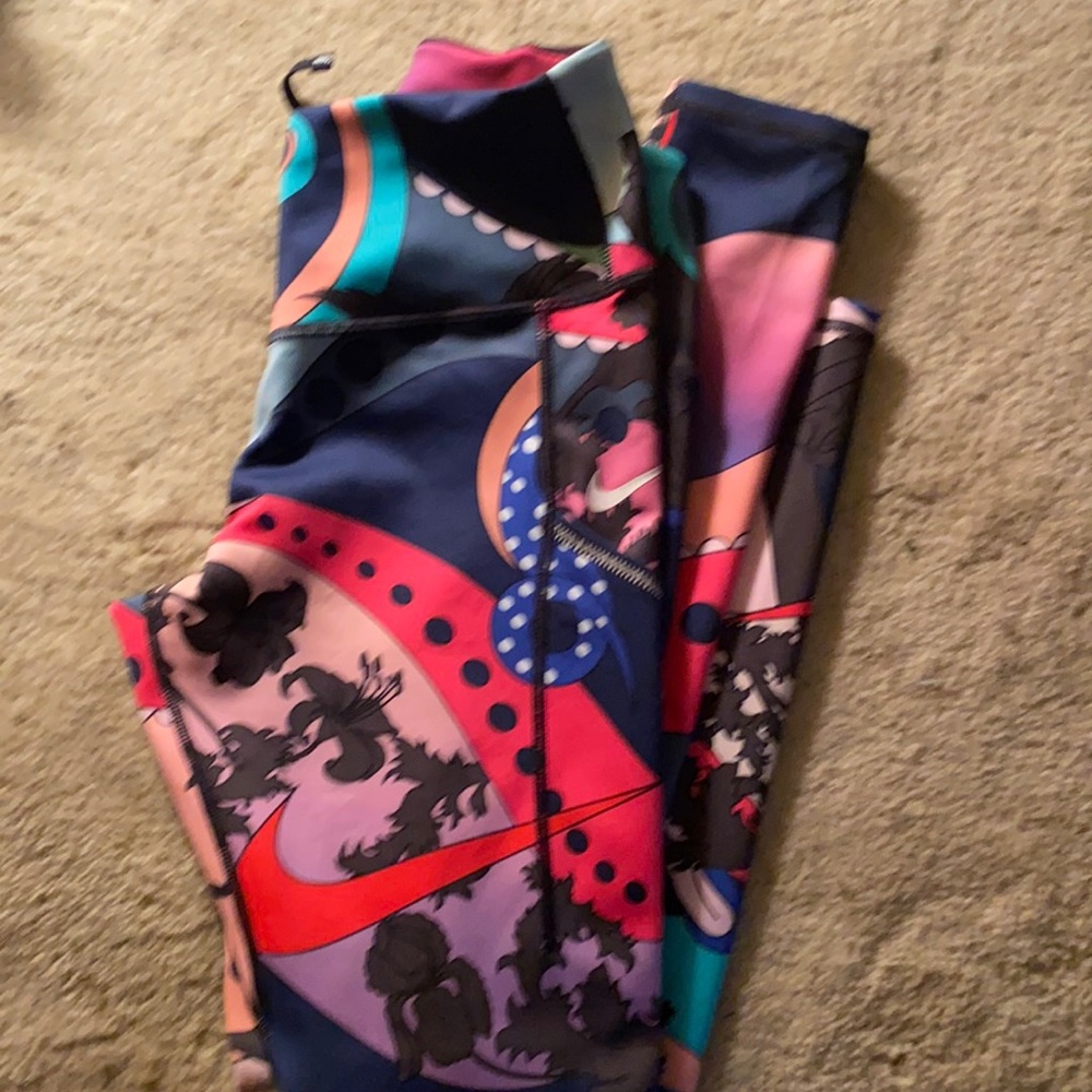 Nike leggings